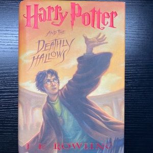 1st Edition Harry Potter And The Deathly
Hallows, J.K. Rowling, Hardcover